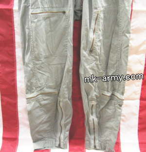 K-2B�t���C�g�X�[�c�E���̃W�b�p�[